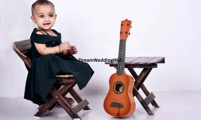 RAJ FASHION A FAMILY SHOWROOM